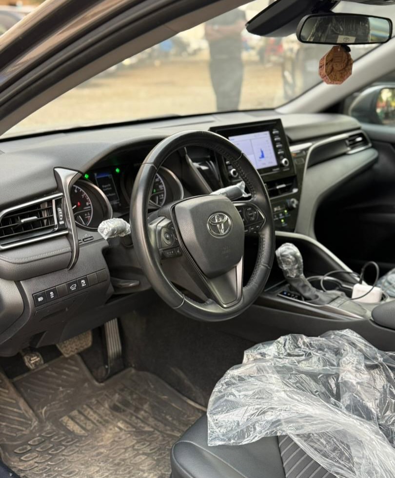 2022 Toyota Camry SE: Loaded & Duty-Cleared