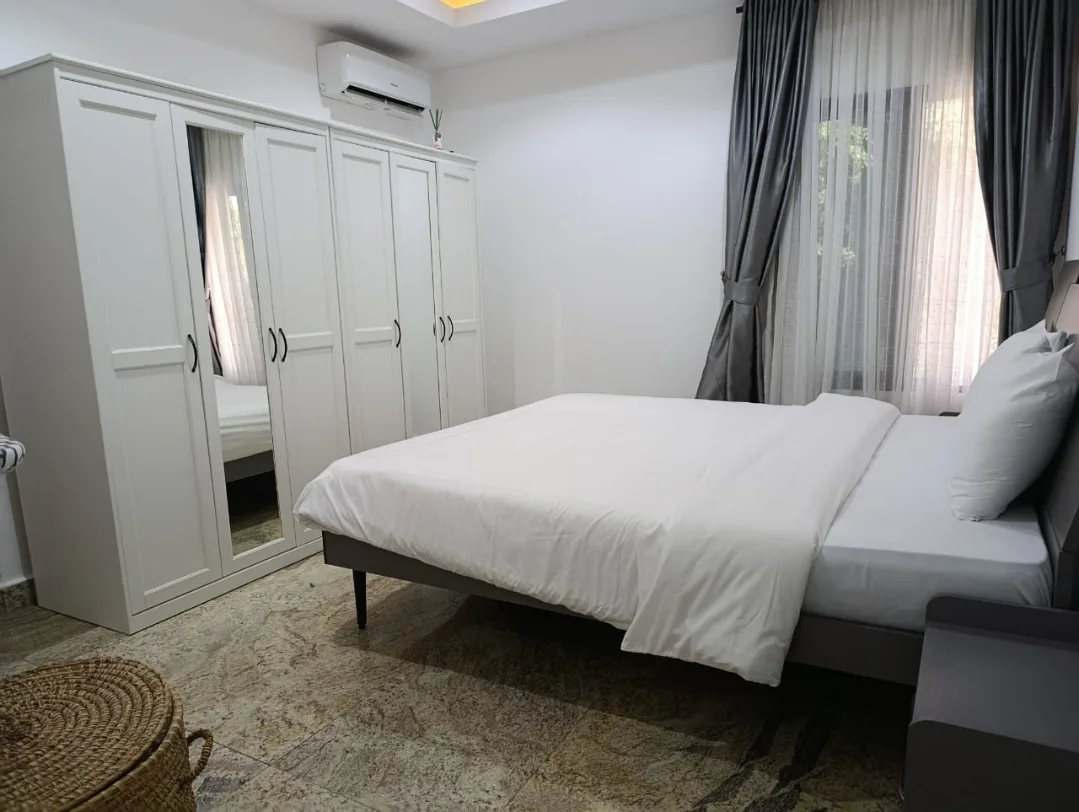 Ensuite Haven in Garki 2: 2-Bedroom Luxury with Gym & DStv