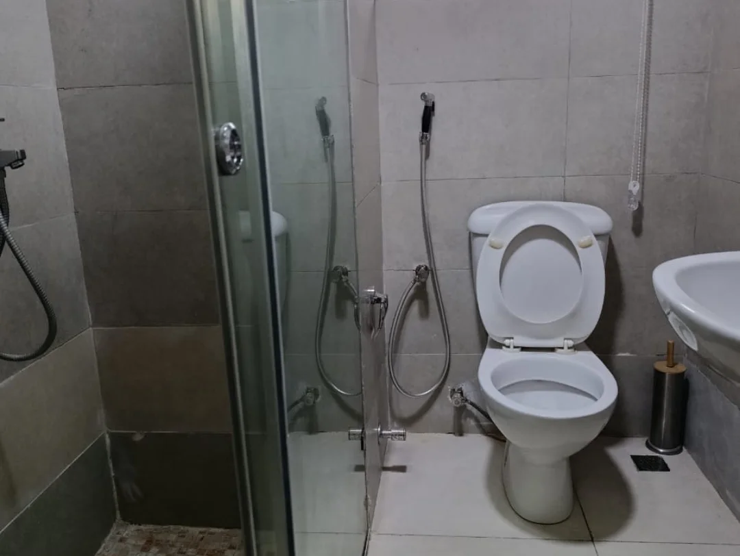 Ensuite Haven in Garki 2: 2-Bedroom Luxury with Gym & DStv