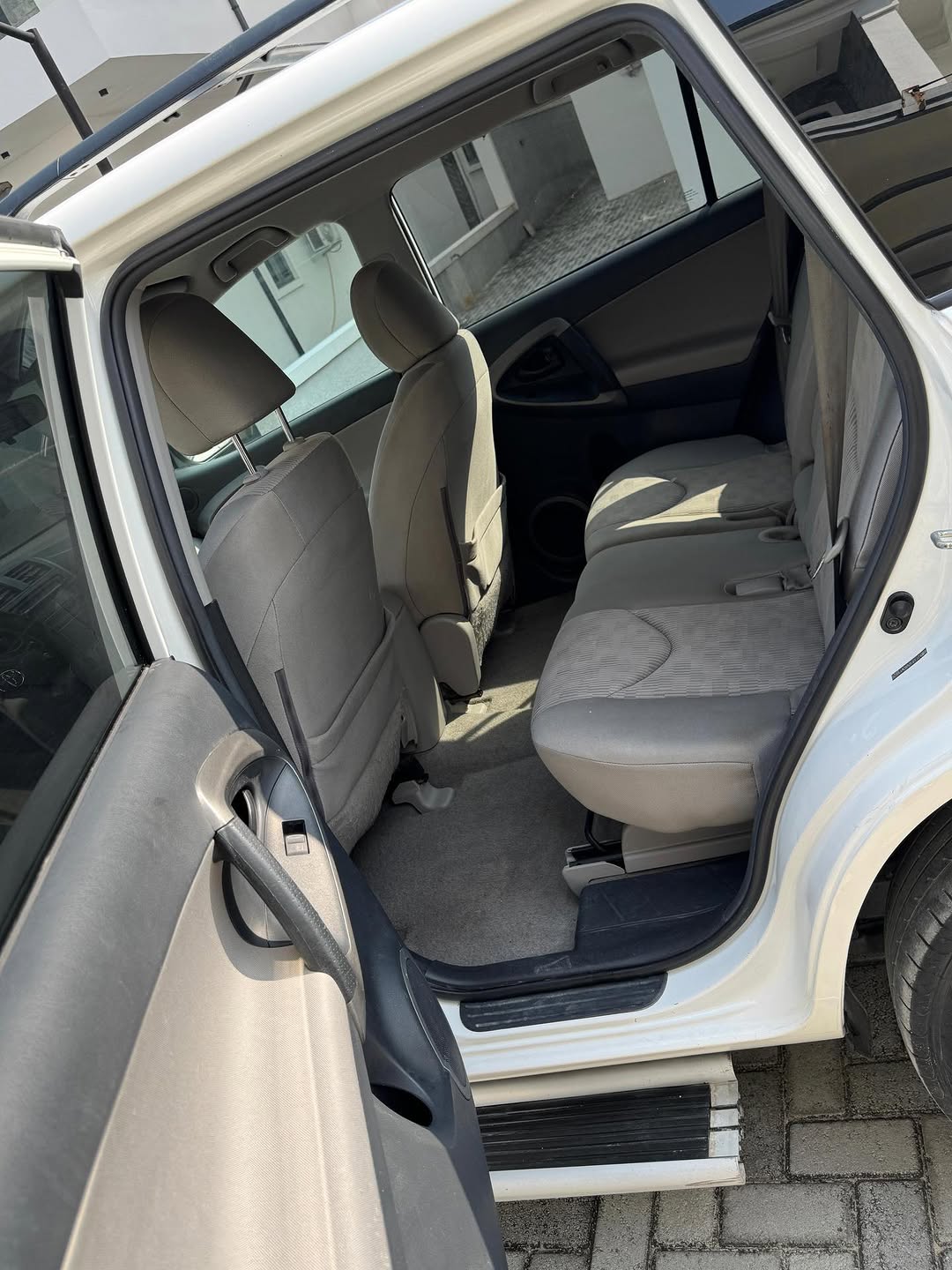 2012 Toyota RAV4: Unbeatable Reliability & Value