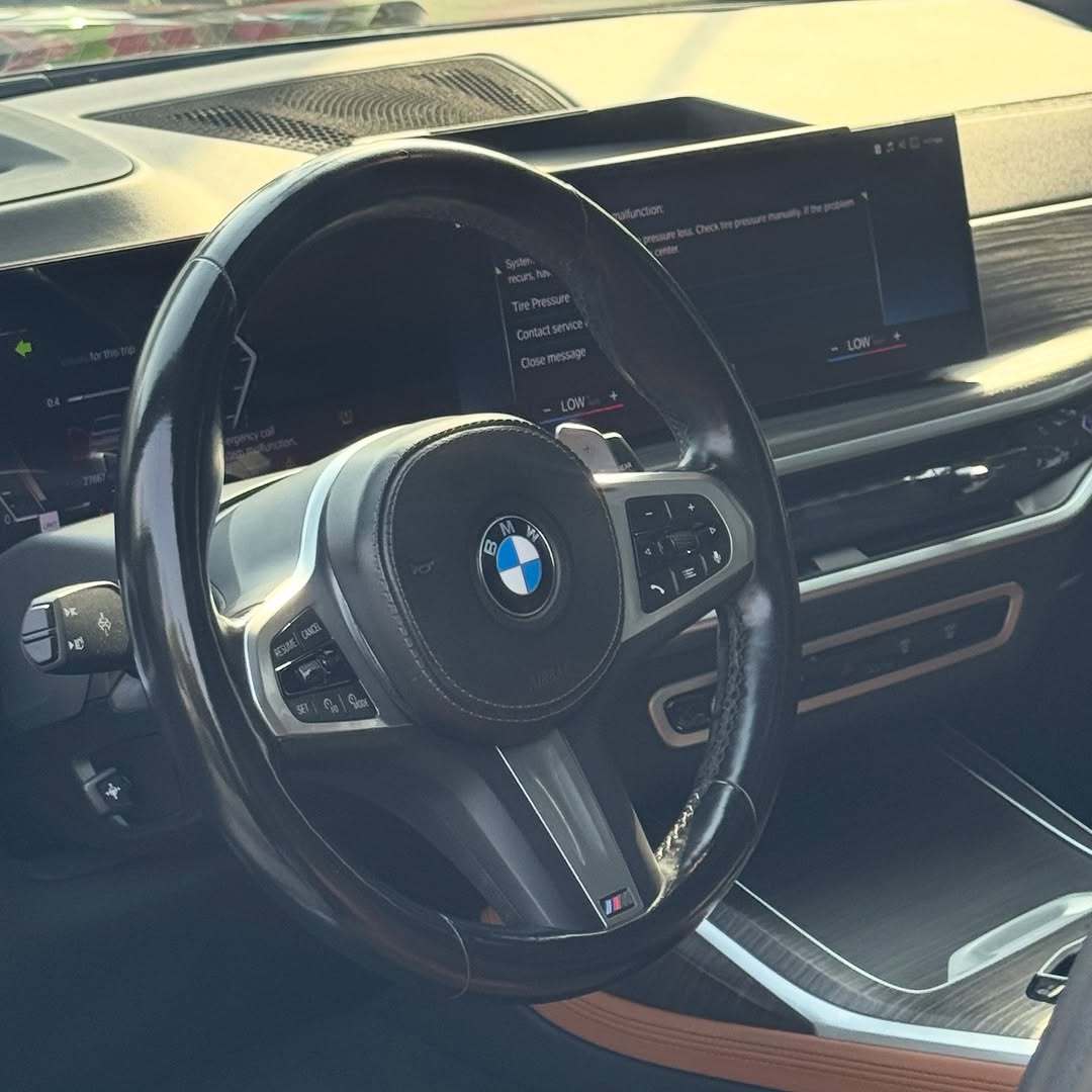 Command The Road: 2024 BMW X7 M50i V8