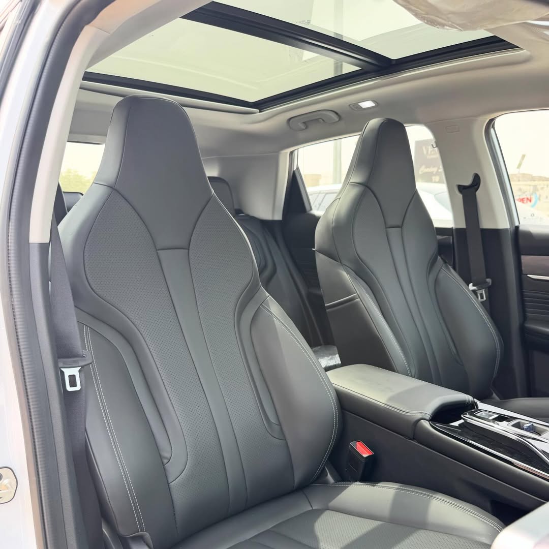 2025 Aeolus Mage: Futuristic Turbo Luxury, Zero Stories