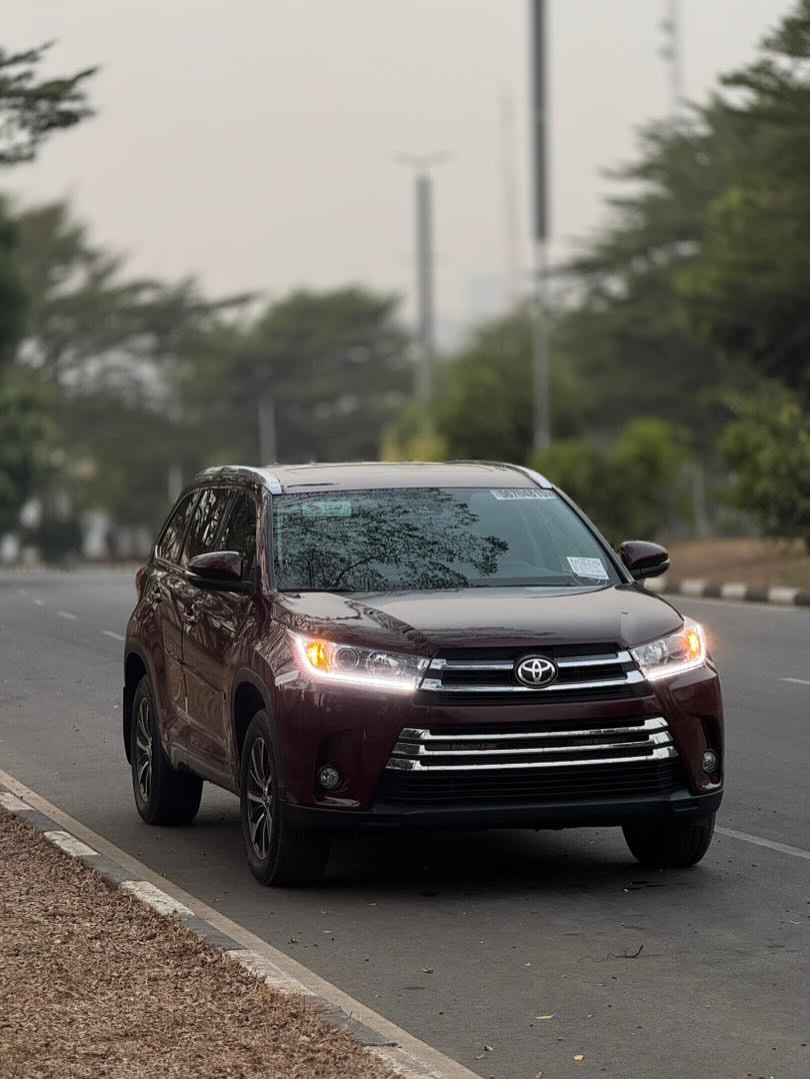 2017 Toyota Highlander: Duty Paid, Perfect Condition!