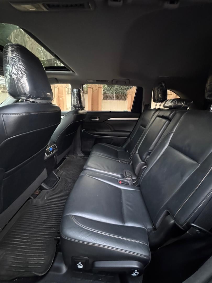 2017 Toyota Highlander: Duty Paid, Perfect Condition!