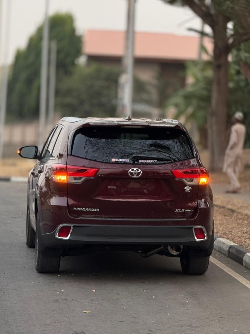 2017 Toyota Highlander: Duty Paid, Perfect Condition!