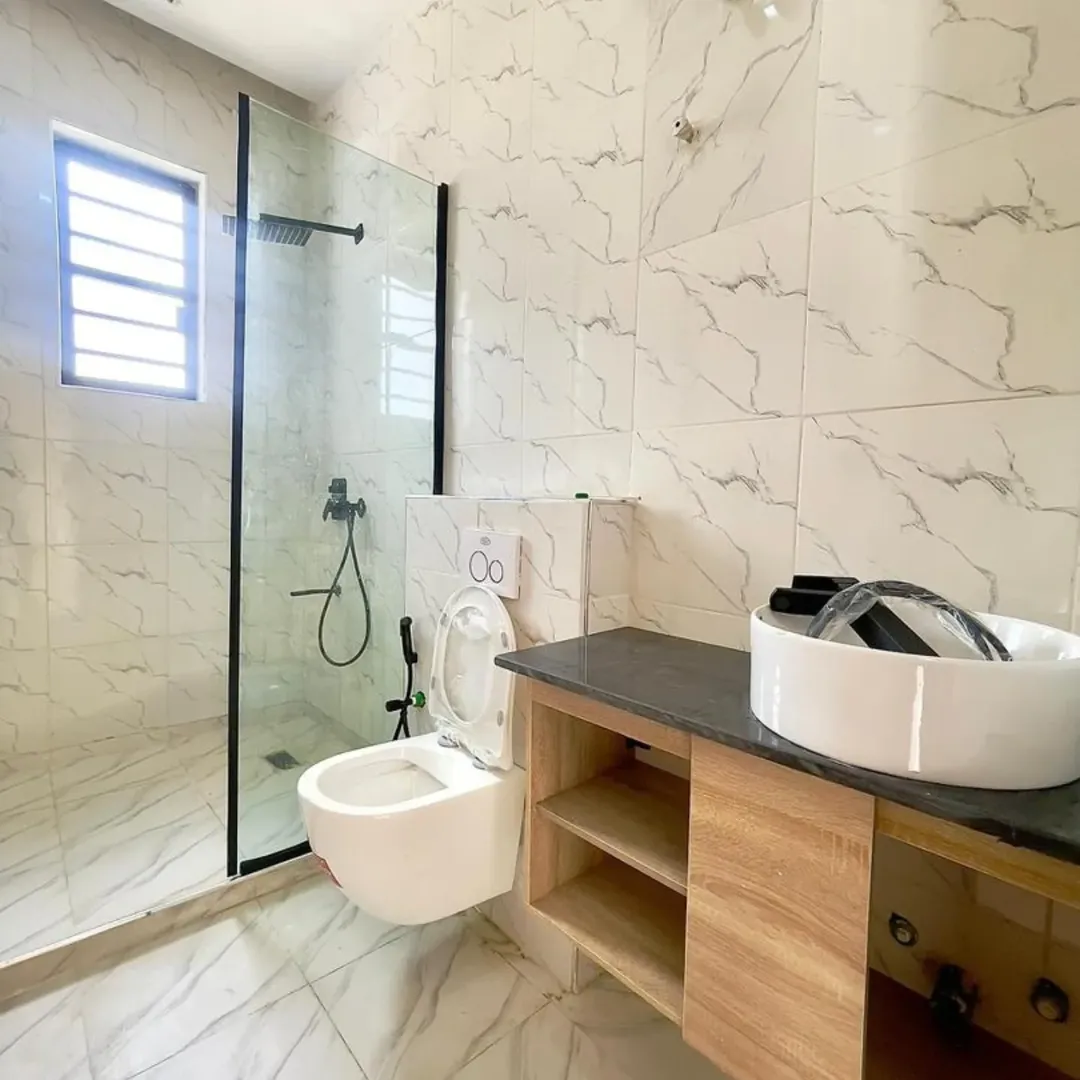 Chevron’s Smart 4-Bed Duplex with BQ & Luxury Finishes