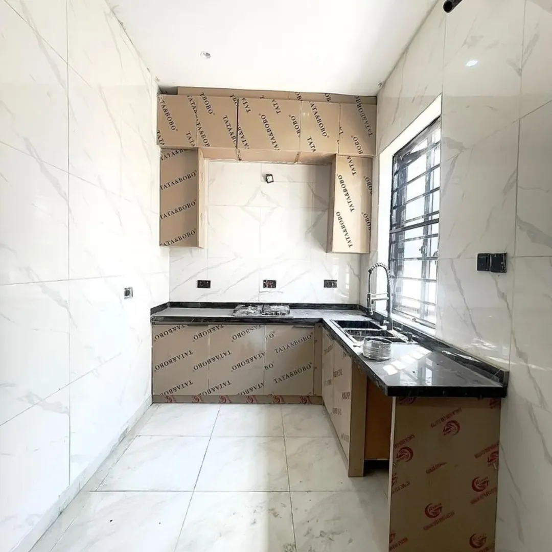 Chevron’s Smart 4-Bed Duplex with BQ & Luxury Finishes