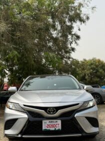 2018 Toyota Camry XSE: Fully Loaded Luxury Sedan