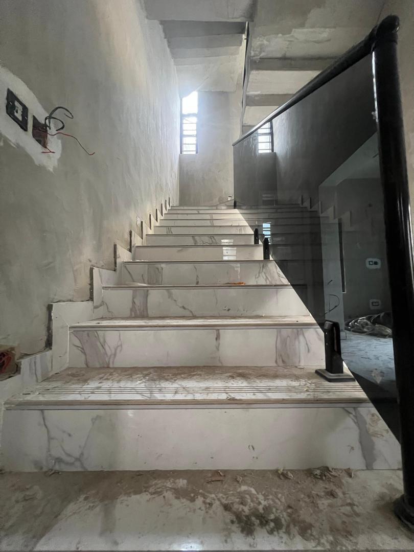 Magodo’s Finest: 4-Bedroom Haven with BQ & Prime Access