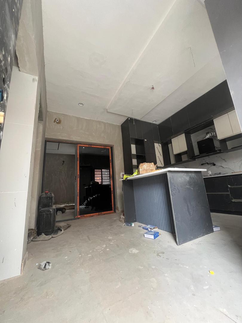 Magodo’s Finest: 4-Bedroom Haven with BQ & Prime Access