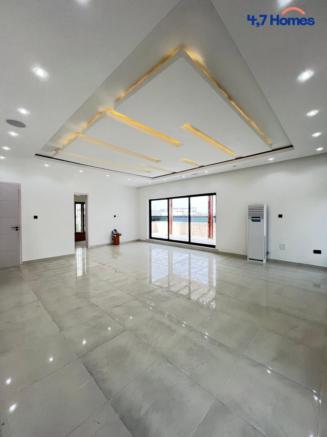 Lekki Phase 1: Your Private 5-Bedroom Sanctuary