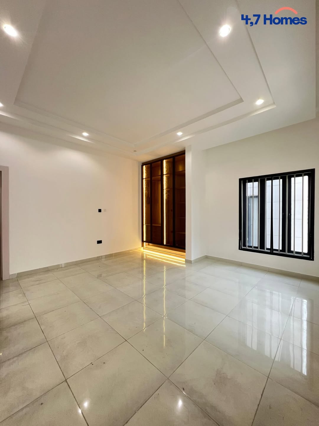 Lekki Phase 1: Your Private 5-Bedroom Sanctuary