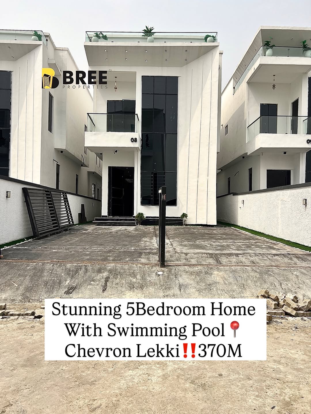 Elegant 5-Bedroom Haven with Pool in Prime Chevron Estate