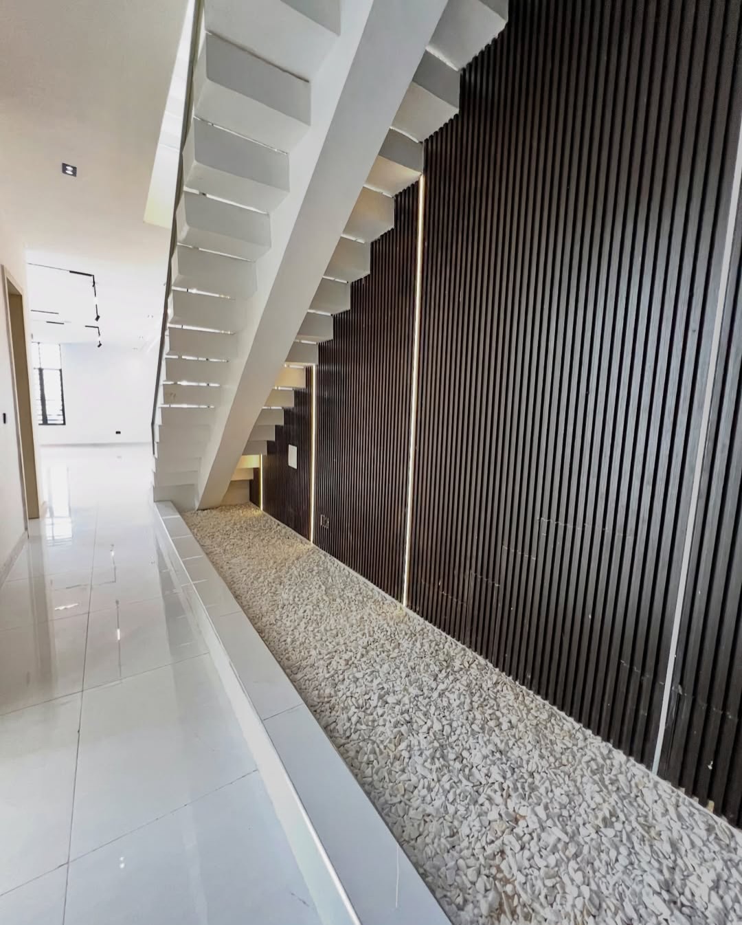 5-Bed Smart Estate Duplex in Chevron | Secure Luxury