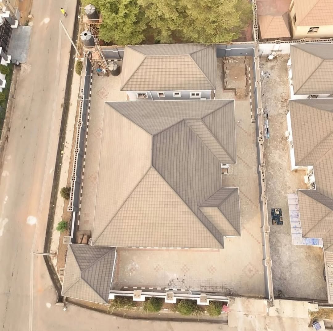 Distress Sale: 4-Bed Bungalow + BQ in Gwarinpa Estate