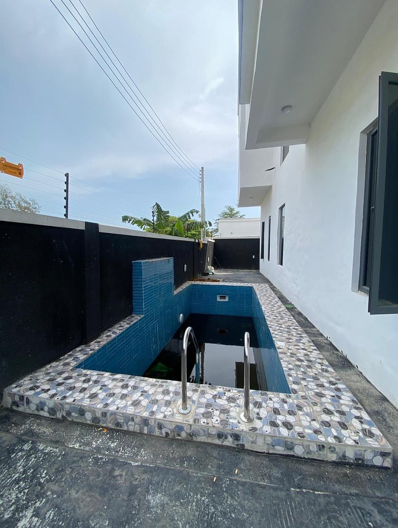 Ultimate 4-Bedroom Duplex with Pool & BQ in Ajah