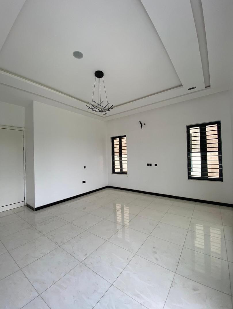 Ultimate 4-Bedroom Duplex with Pool & BQ in Ajah