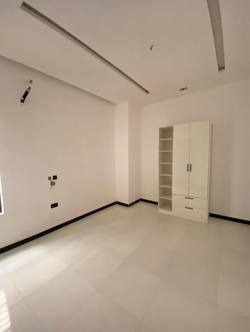 Ultimate 4-Bedroom Duplex with Pool & BQ in Ajah