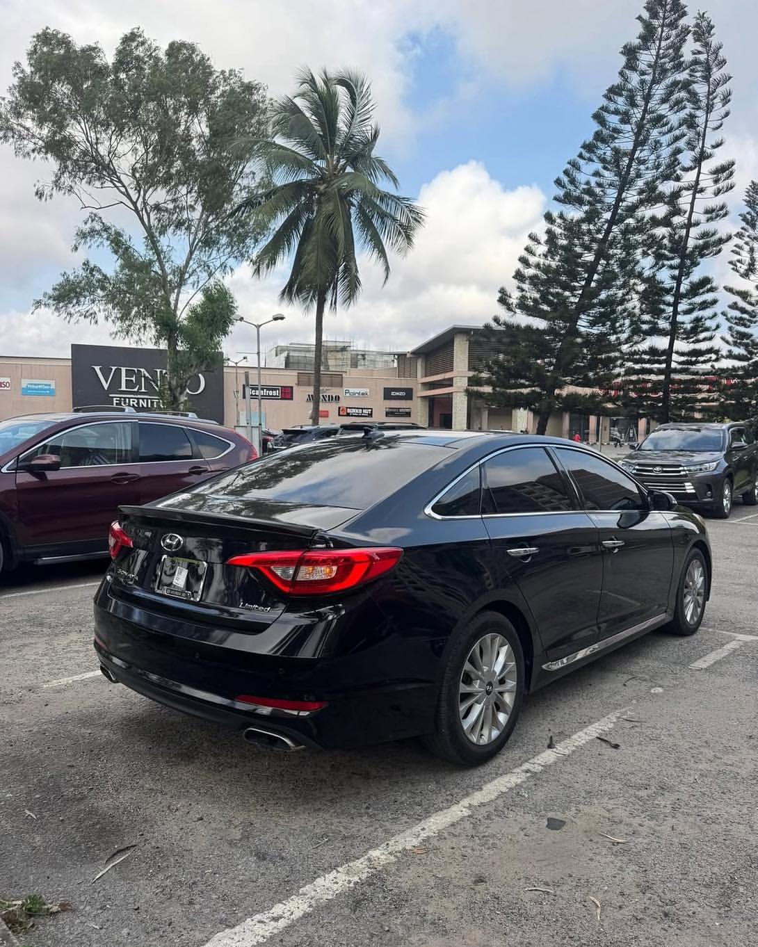 Drive Home a Spotless 2015 Hyundai Sonata Today