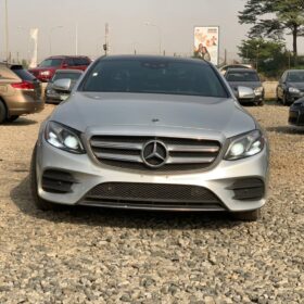 Luxury & Power: 2018 Mercedes E400