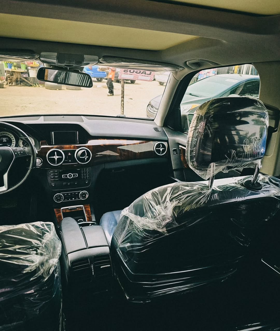 Luxury Drive: 2016 Mercedes GLK350, 26M