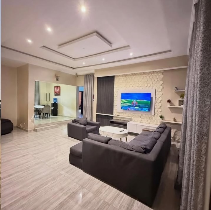 Spacious 4-Bed Bungalow in Prime Gwarimpa