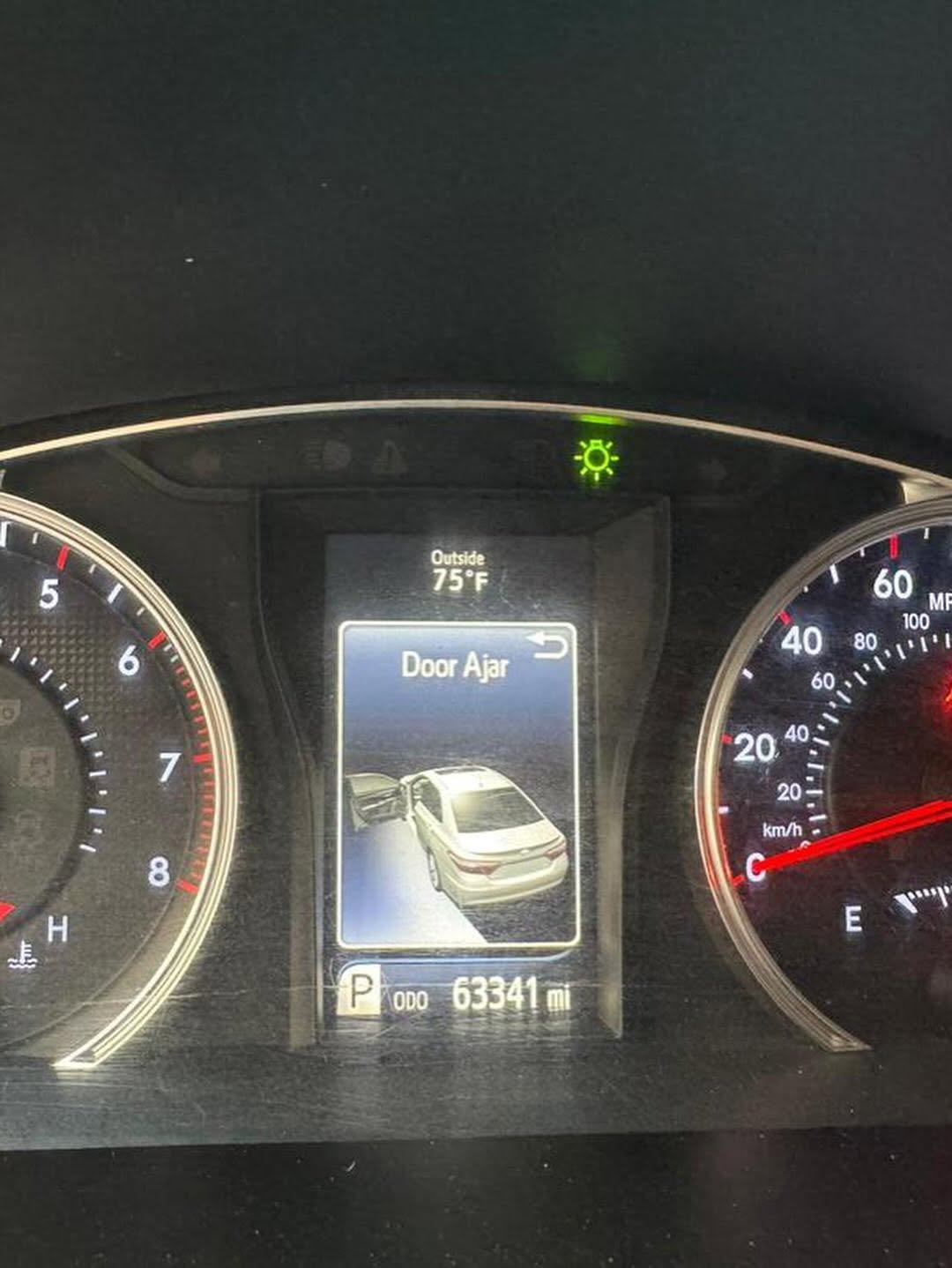 2015 Camry SE: Duty Paid, Ready for Abuja