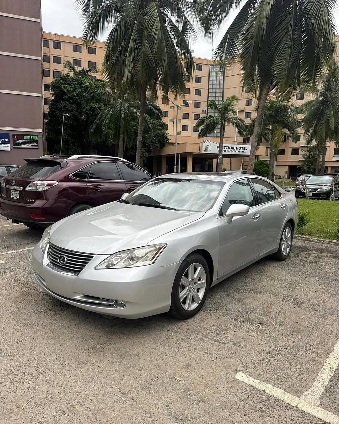 Drive a Flawless Lexus ES350 for 40% Down