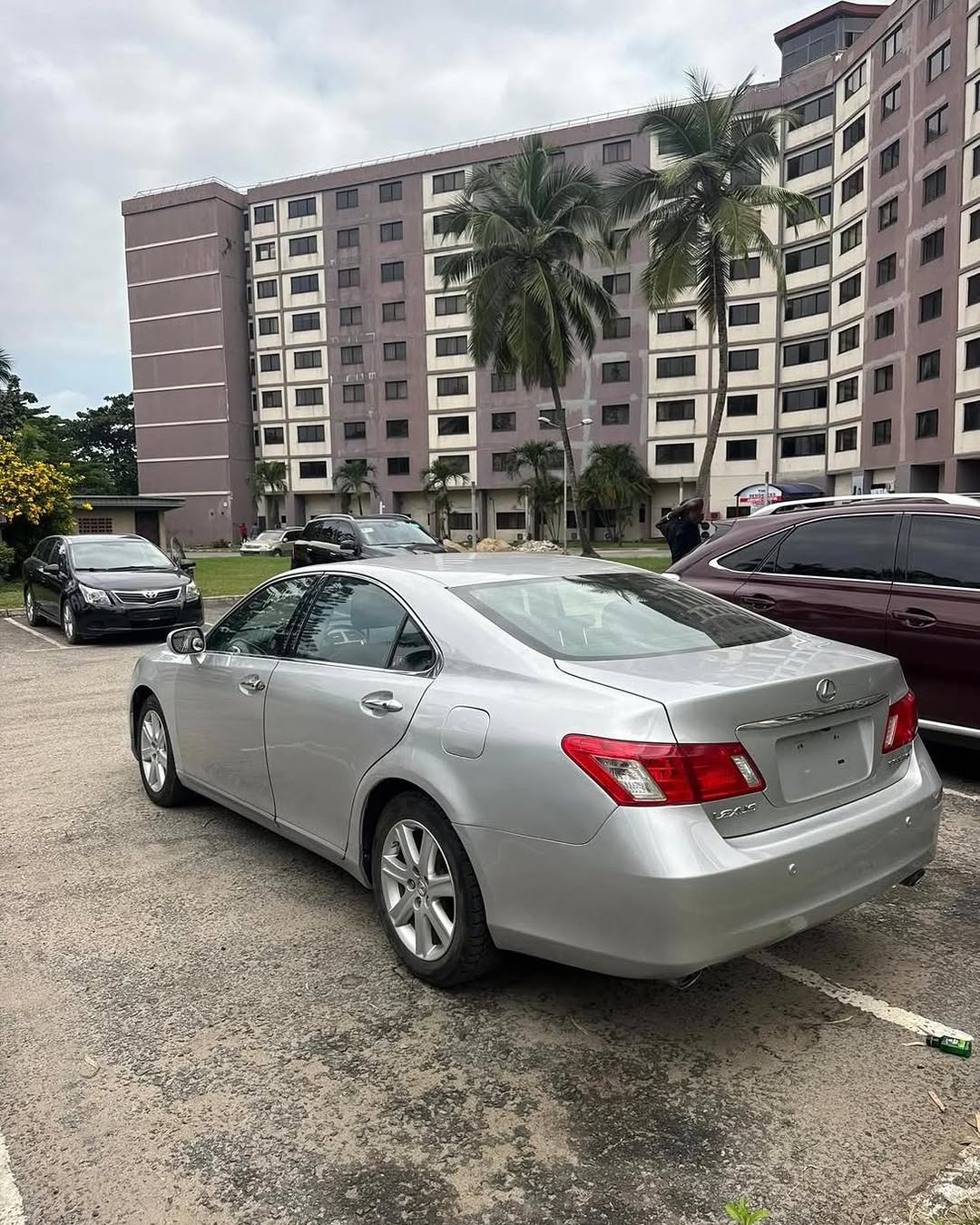 Drive a Flawless Lexus ES350 for 40% Down
