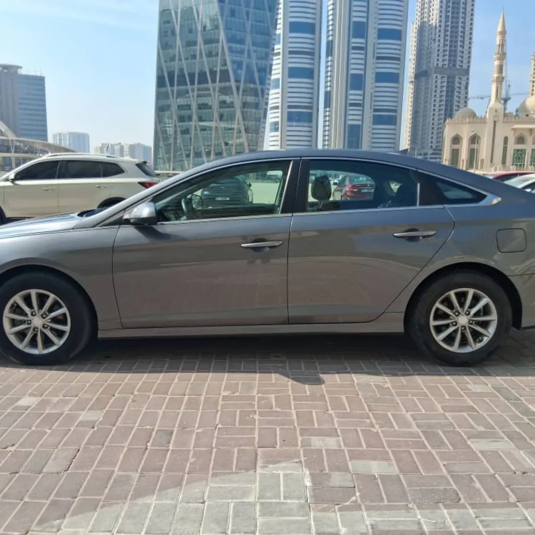 2019 Hyundai Sonata SE: Full Option, Accident-Free