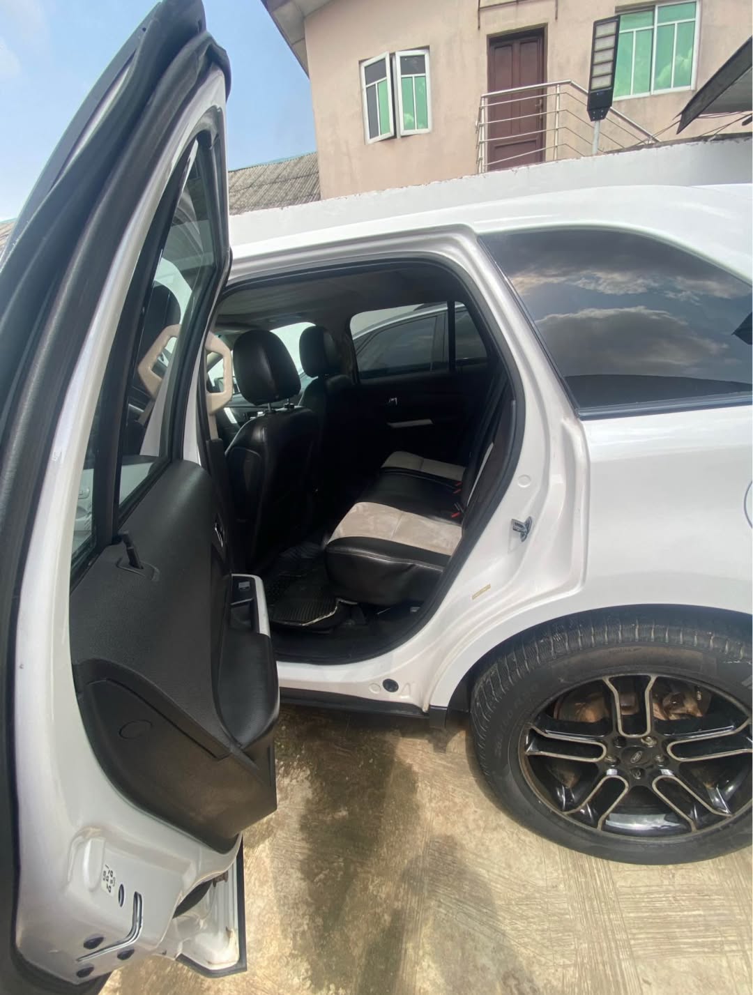 2013 Ford Explorer: Rugged Power, Unbeatable Comfort