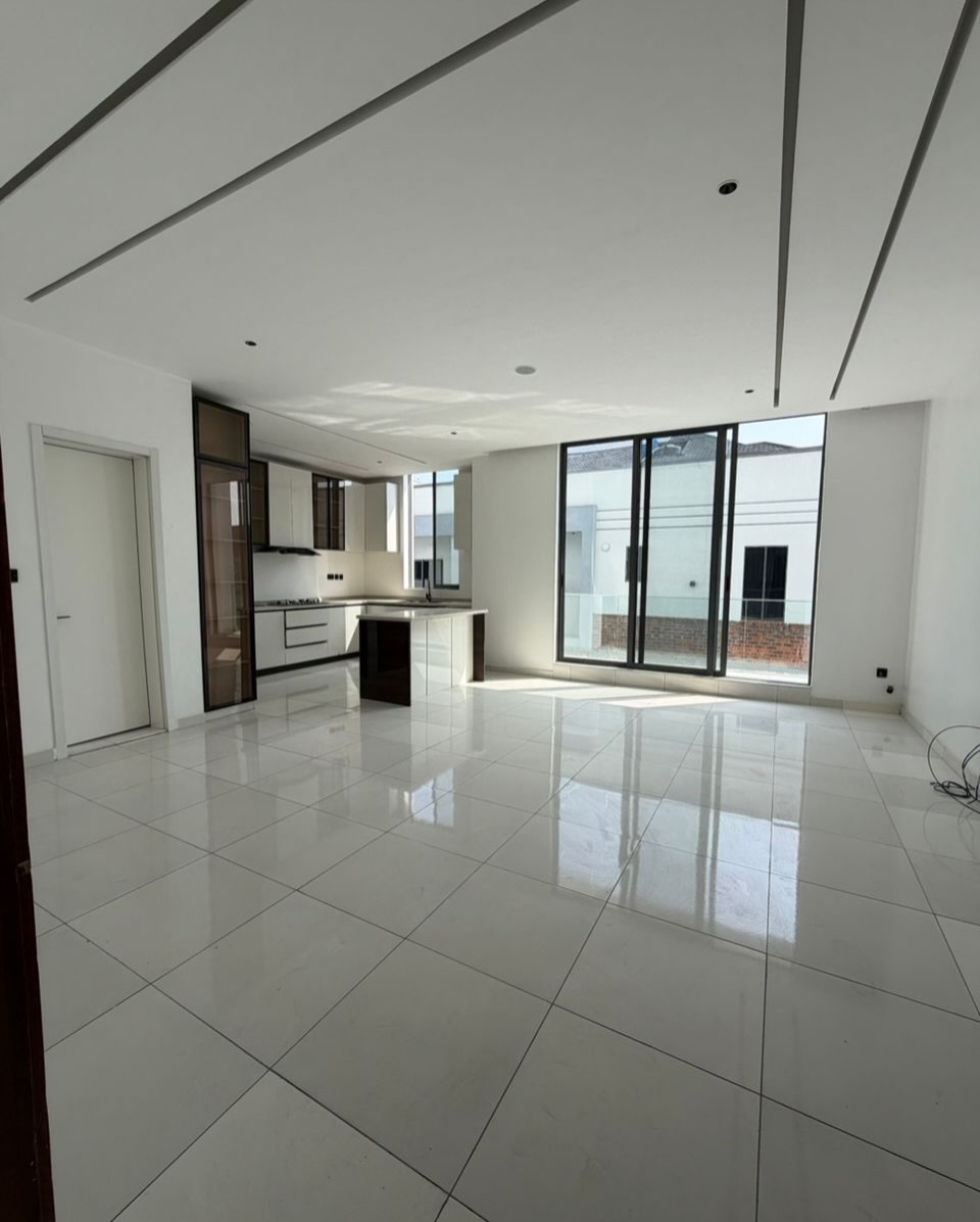 Prime Oniru 2BR with Pool & Gym | ₦290M