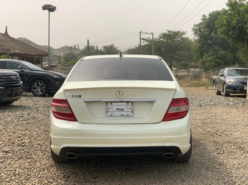 2011 C300: Untempered Engine, Perfect AC, 7.95M