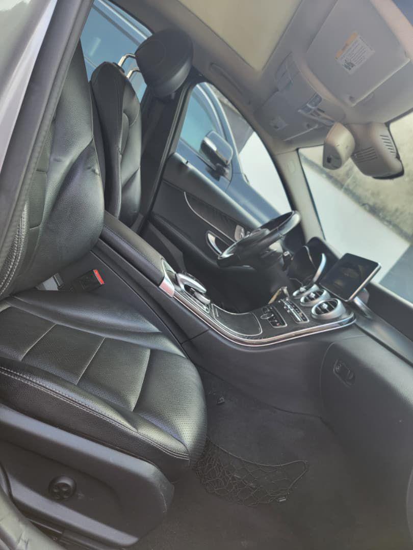 Fully Loaded C300: Luxury & Tech Awaits