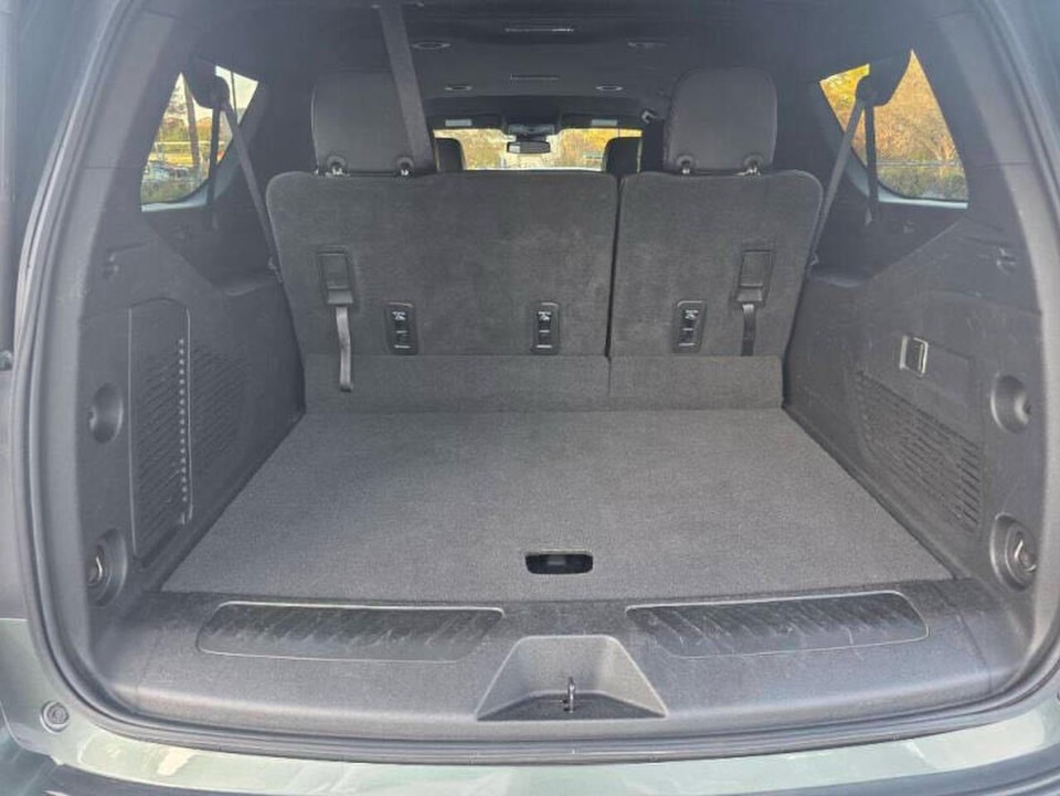 V8 Presence: Own the Premium Lane