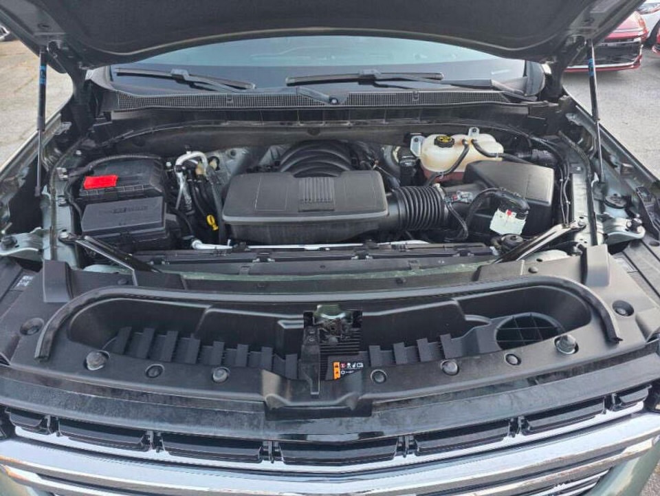 V8 Presence: Own the Premium Lane