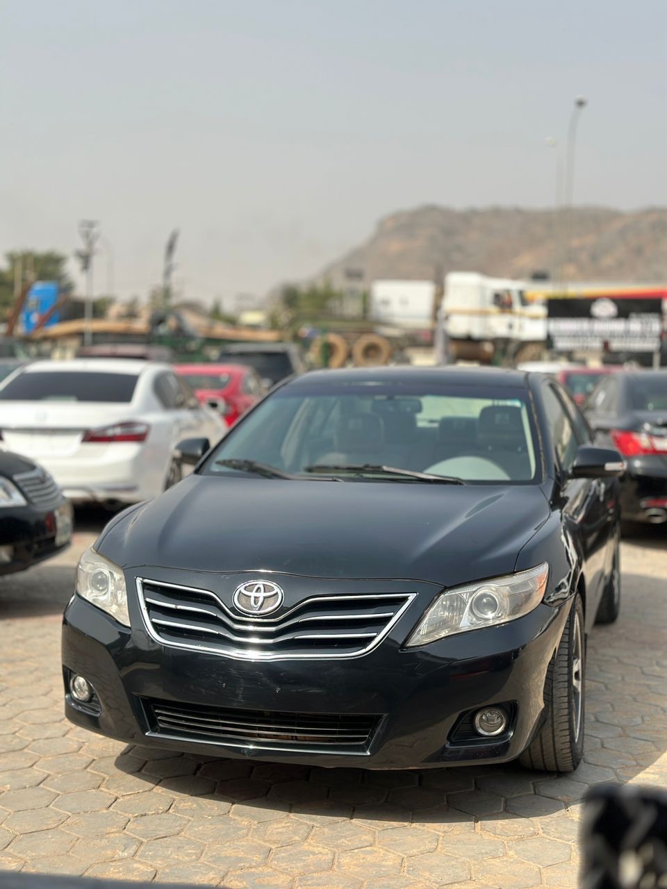 2010 Black Camry: Unbeatable Value at 12.2M