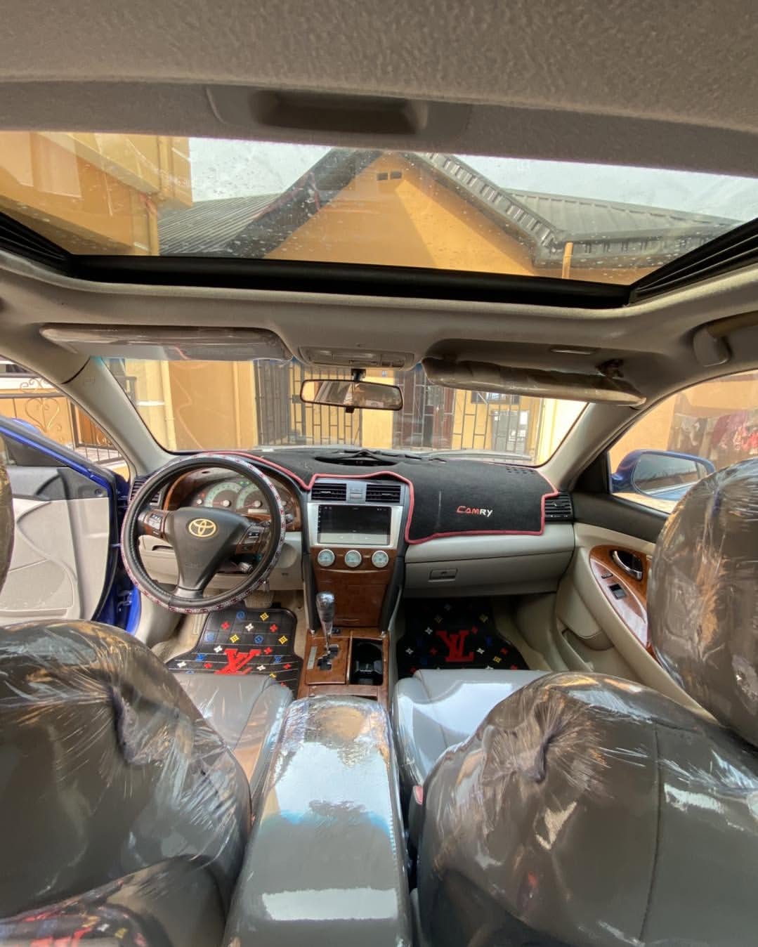 2008 Camry Sports: Sunroof, Leather & Gbedu Ready!