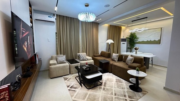 Ultimate 4-Bedroom Playground with PS5 & Pool Access