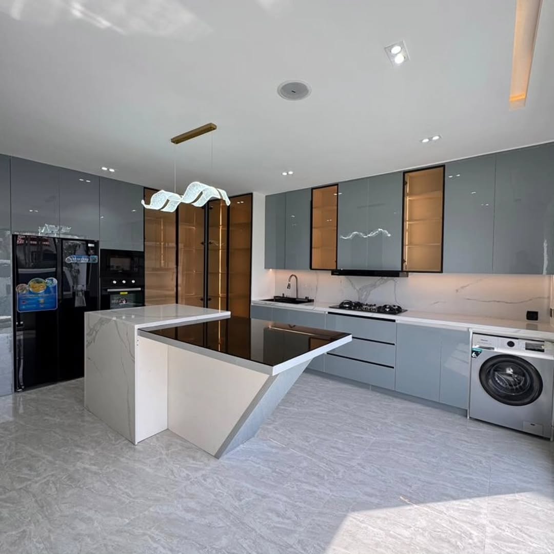 Ultimate 5-Bed Duplex with Private Pool & Rooftop Cinema