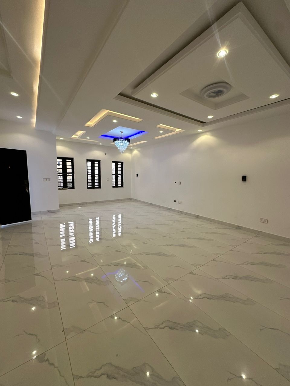 Your Dream Family Haven: Spacious 4-Bed Duplex in Lugbe