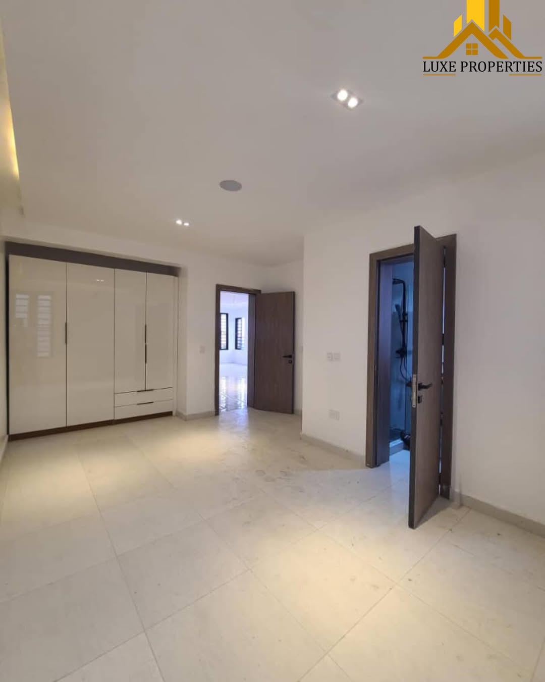 Lekki’s Ultimate Lifestyle: En-Suite Apartments with Pool & Gym