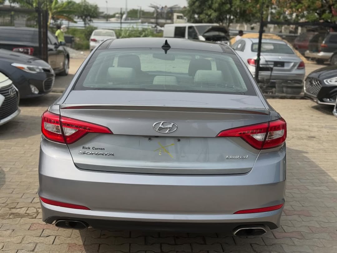 Luxury Loaded 2016 Sonata: Panoramic Roof, Pristine