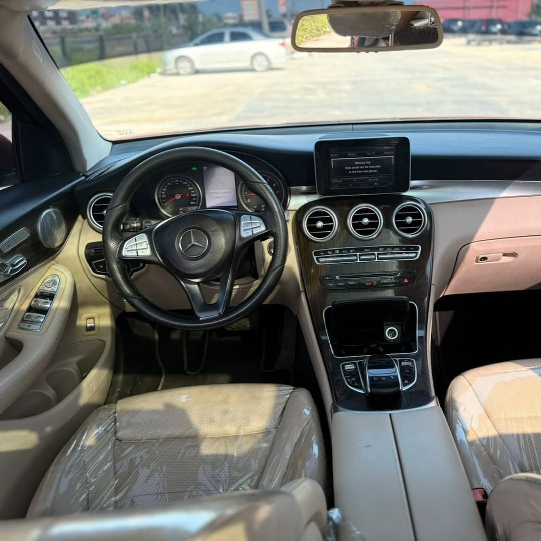 Red Hot 2016 GLC300: Luxury & Panoramic Views