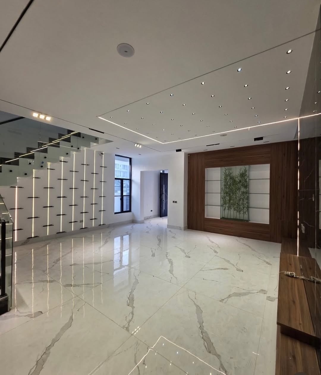 Lekki Phase 1: Your Ultimate 5-Bedroom Estate Masterpiece