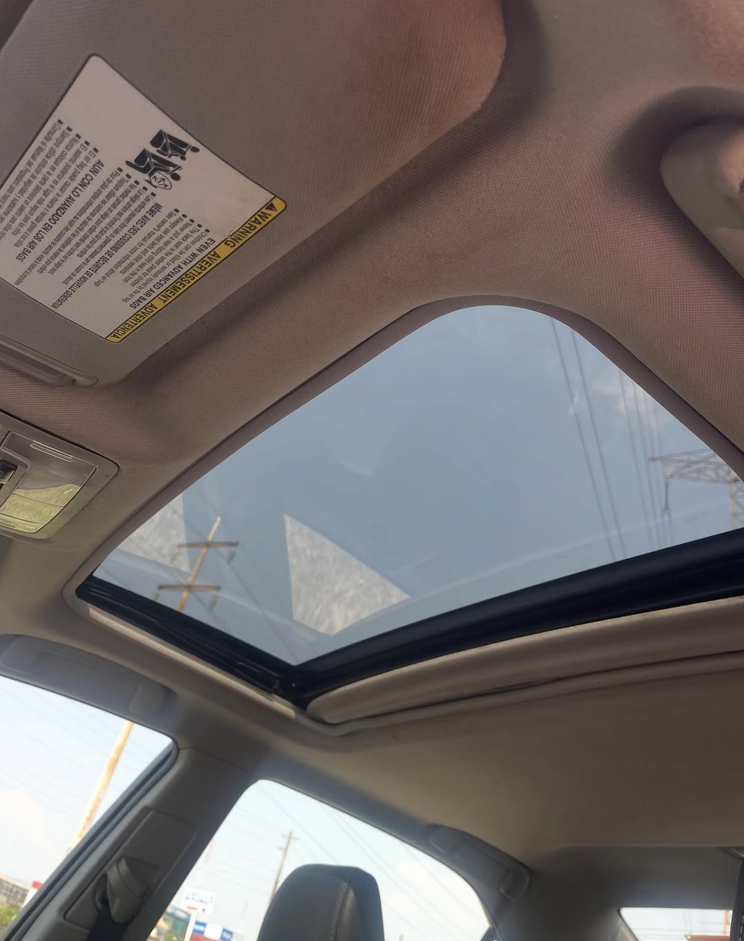 2013 Toyota Camry SE: Sunroof & Camera, Just 15M