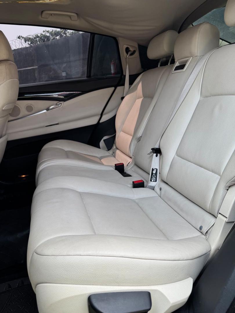 Luxury 2012 BMW 535i GT: Power & Space