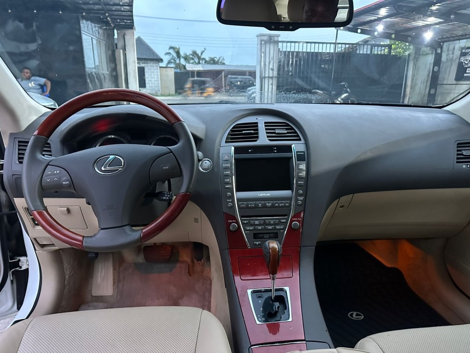 Luxury Redefined: 2008 Lexus ES350