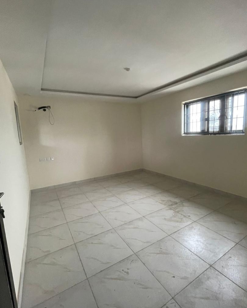 Lekki Haven: 4-Bed Duplex with BQ & 24/7 Power
