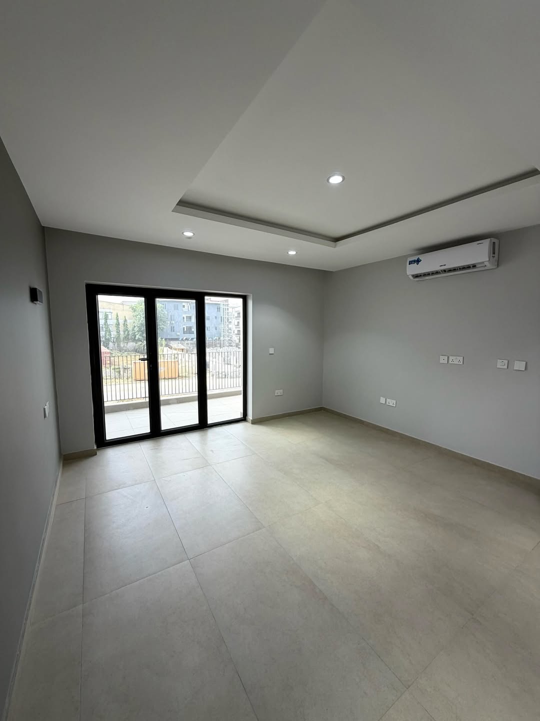 Stunning 5-Bed Duplex with BQ in Prime Abuja